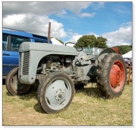 Old Tractor Square Cards